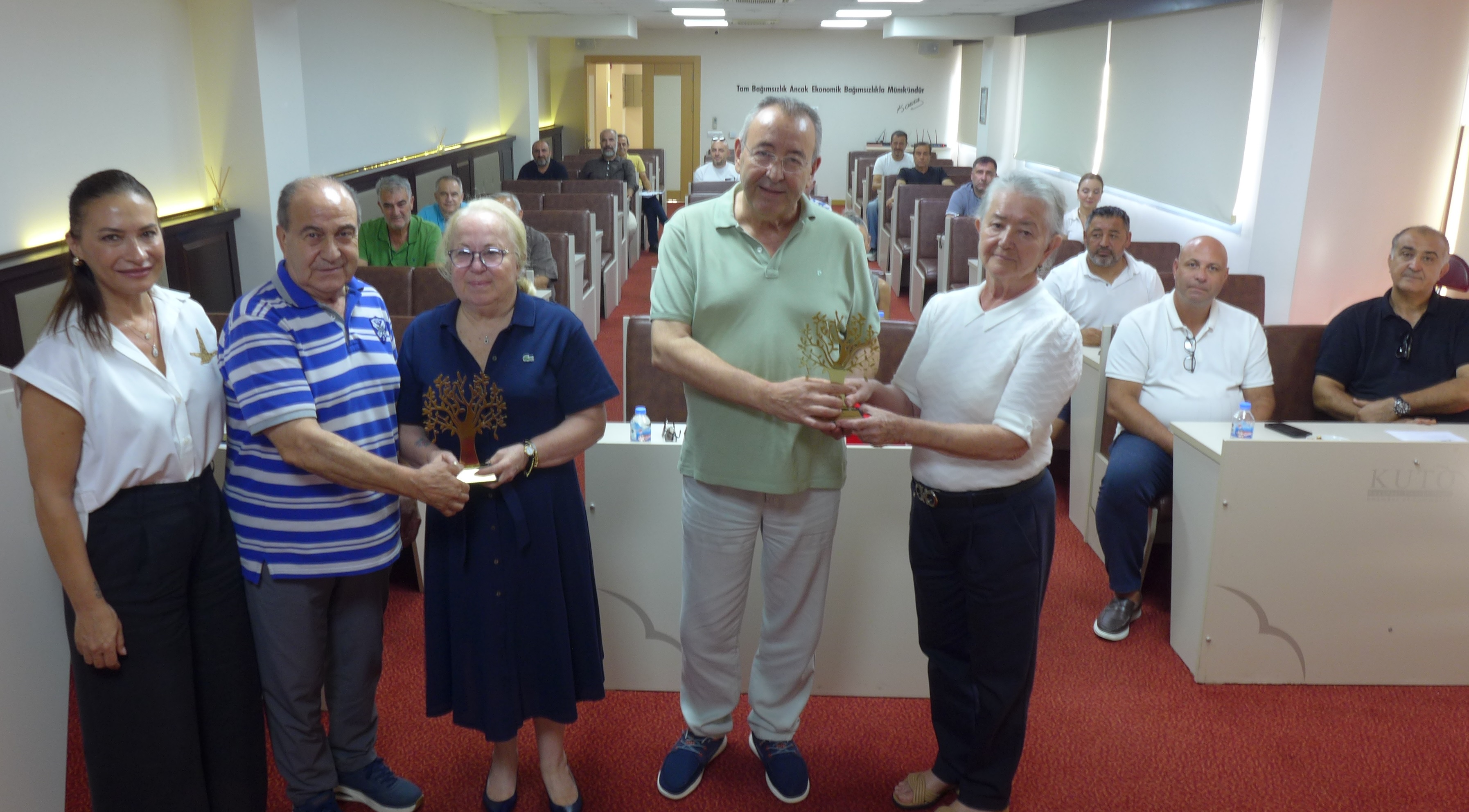 KUŞADASI TİCARET ODASI TEMMUZ MECLİSİNDE YEREL İŞLETMELERE ANLAMLI DESTEK