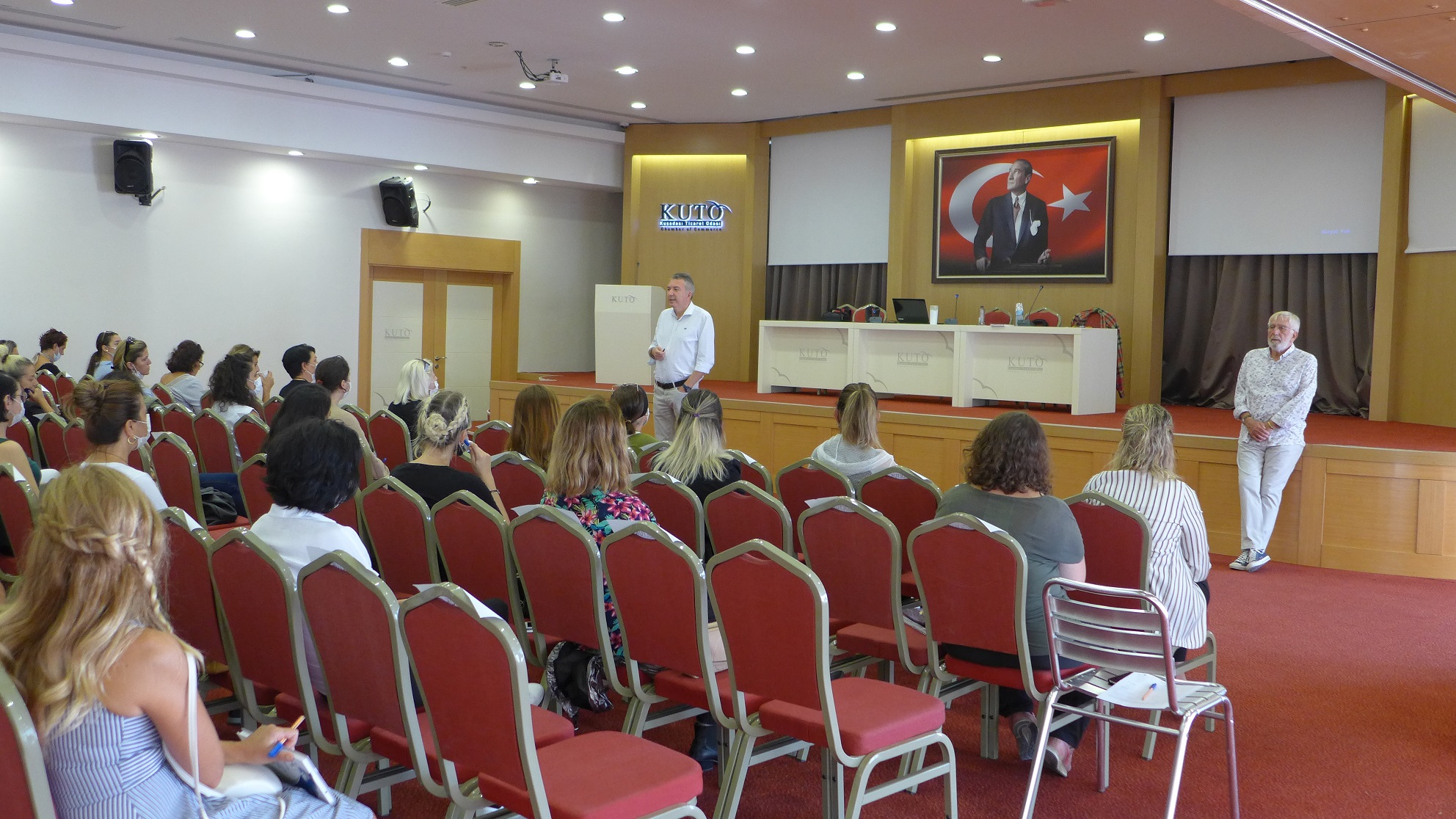 KADIN GİRİŞİMCİ YÖNETİCİ OKULU KUTO’DA BAŞLADI